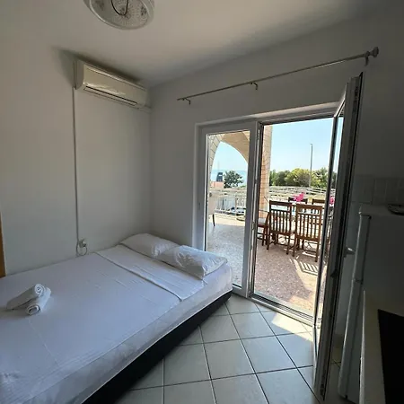 Mare 1 Apartment Makarska