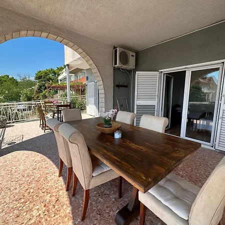 Mare 1 Apartment *